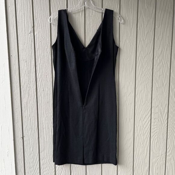 Vintage Dani Max Black Beaded V-Neck Sheath Dress Size 6 Made in USA - Picture 4 of 12